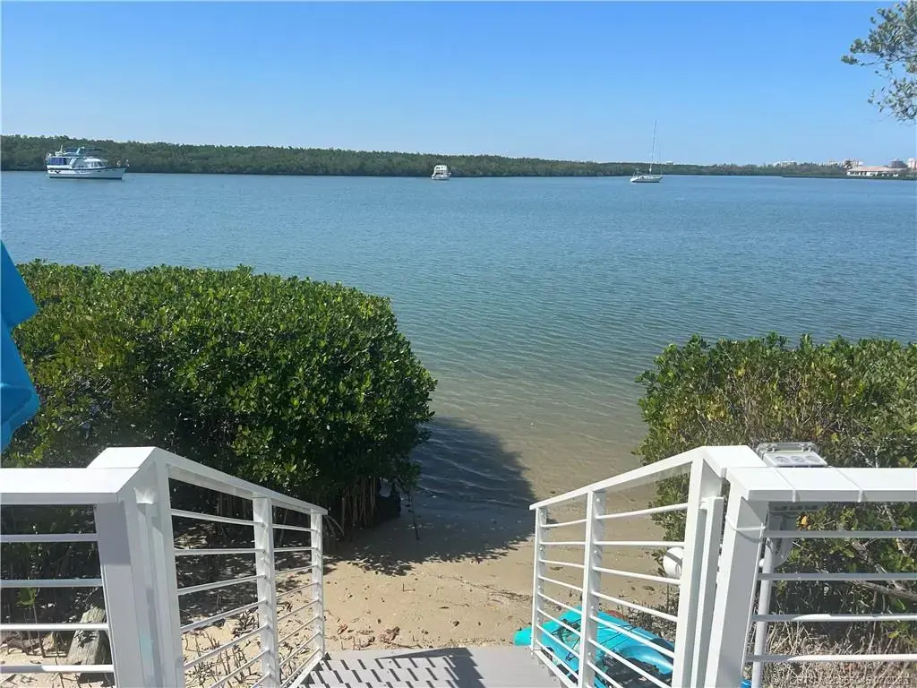 2408 Harbour Cove Drive, Hutchinson Island
