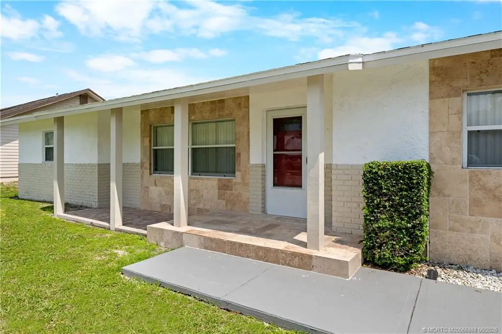 1670 Madison Street, Stuart
