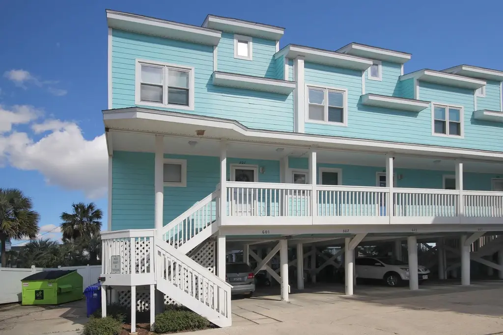 1113 S Ocean Blvd. 601, Surfside Beach