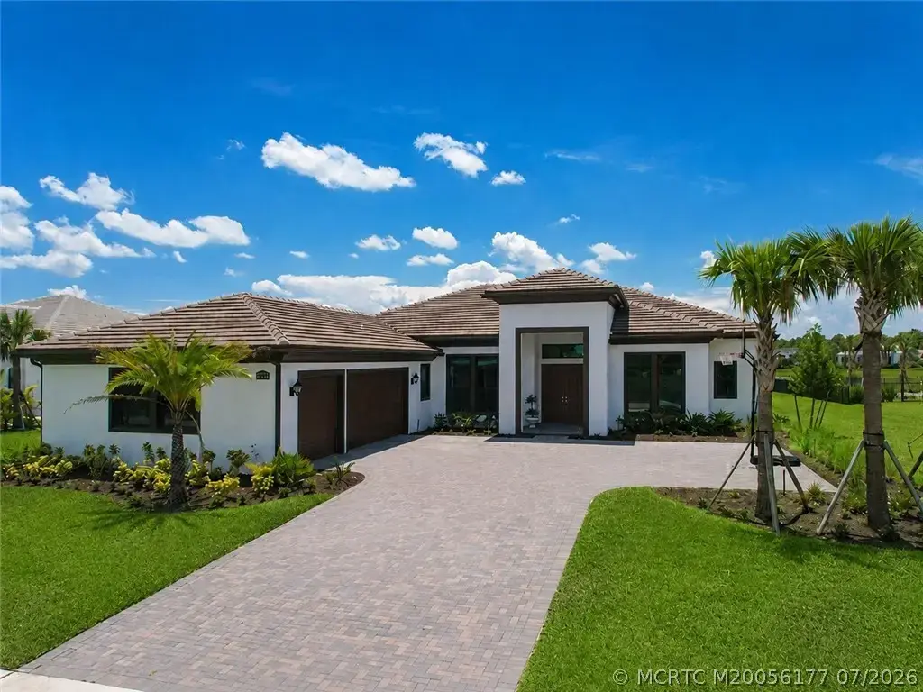 2044 English Garden Drive, Palm City
