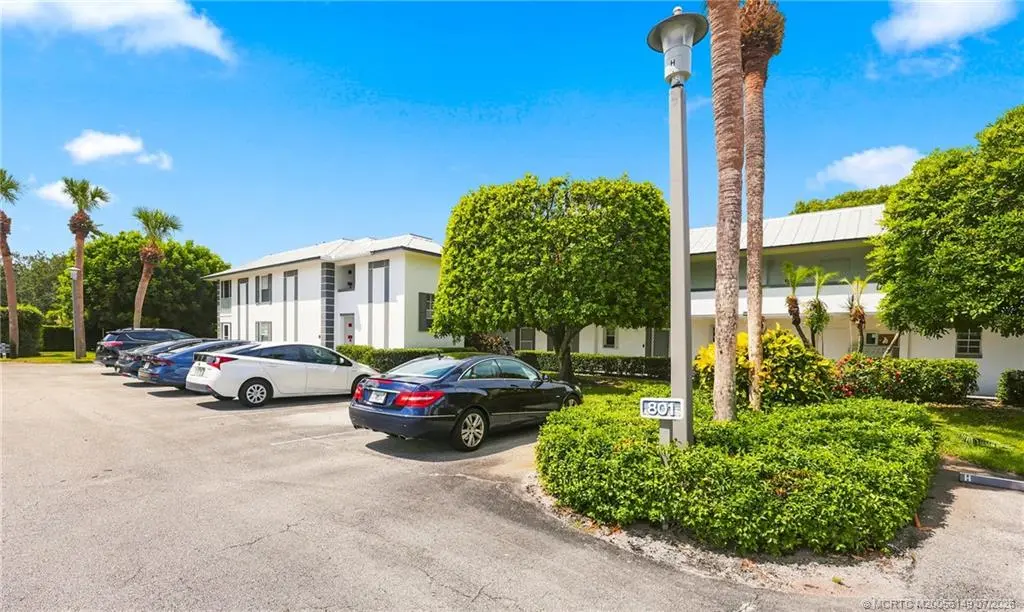 2 of 41 - 801 Central Parkway 801-1, Stuart, FL