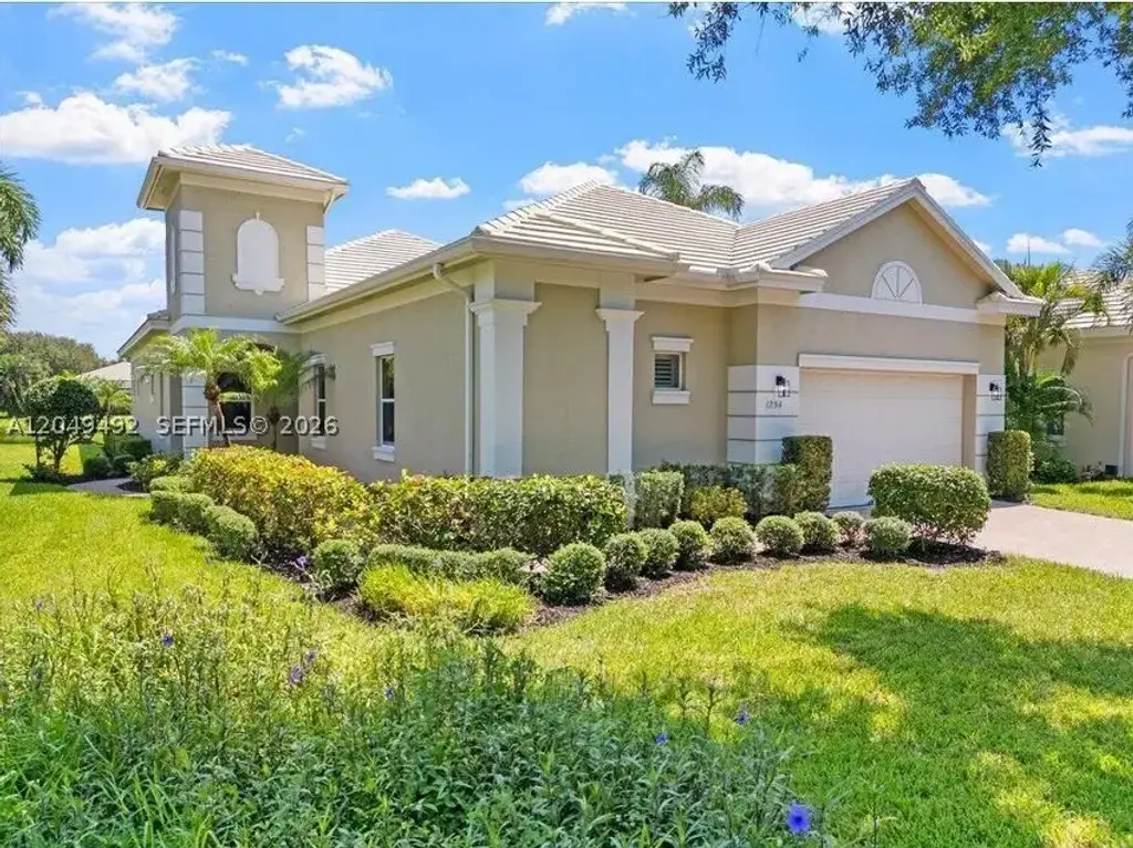 1254 River Reach, Vero Beach