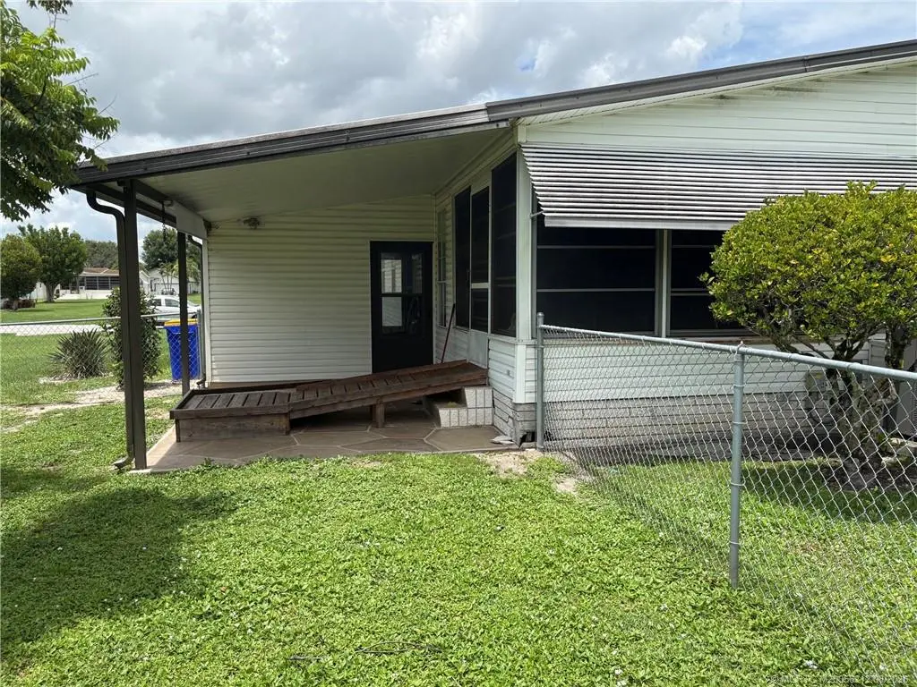 2458 Marquis Terrace, Stuart