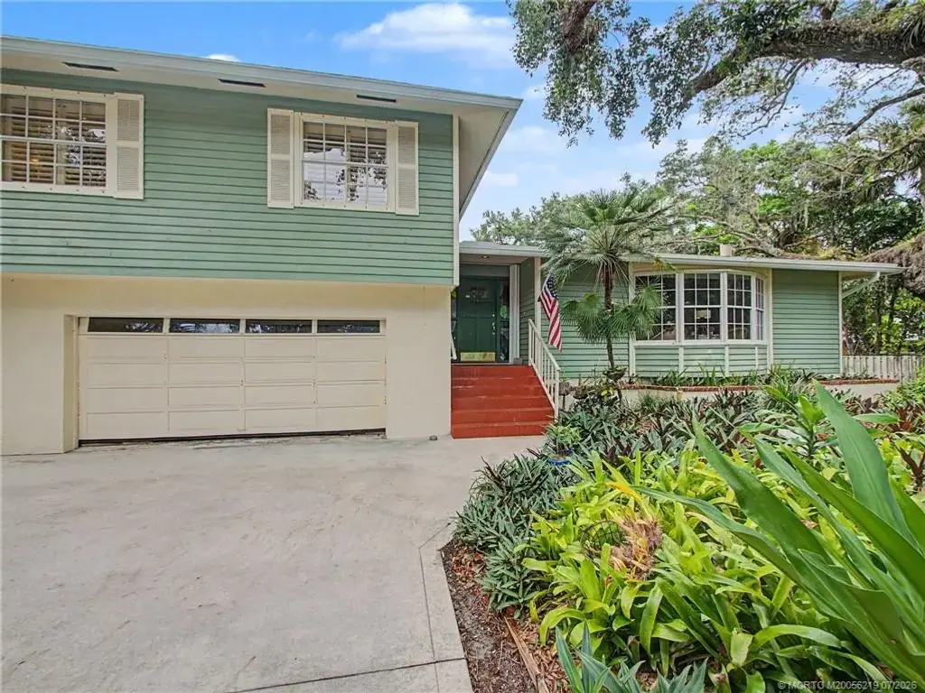 14 Emarita Way, Stuart