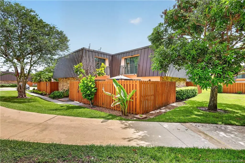 5708 Windsong Lane, Stuart