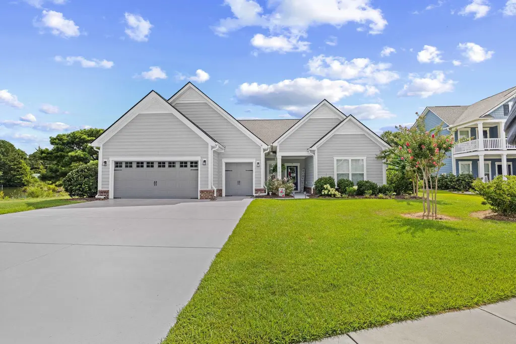 9192 Nw Oldfield Rd., Calabash