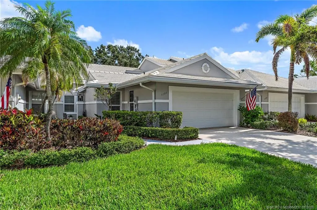 2387 Foxpoint Way, Palm City
