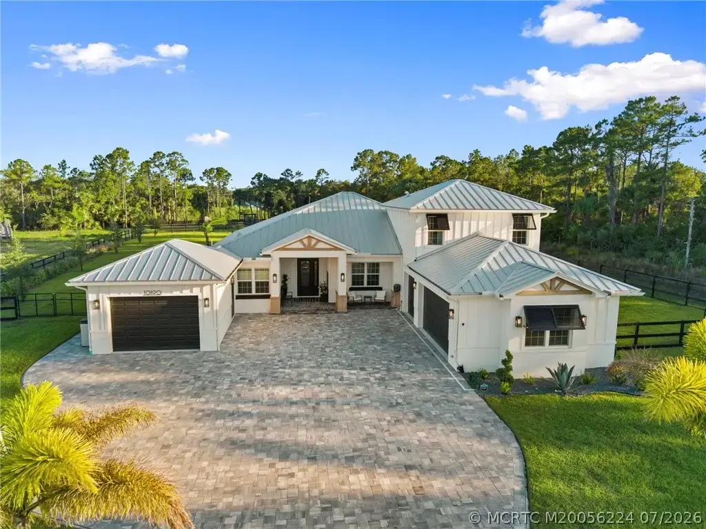 10190 Hemingway Terrace, Palm City