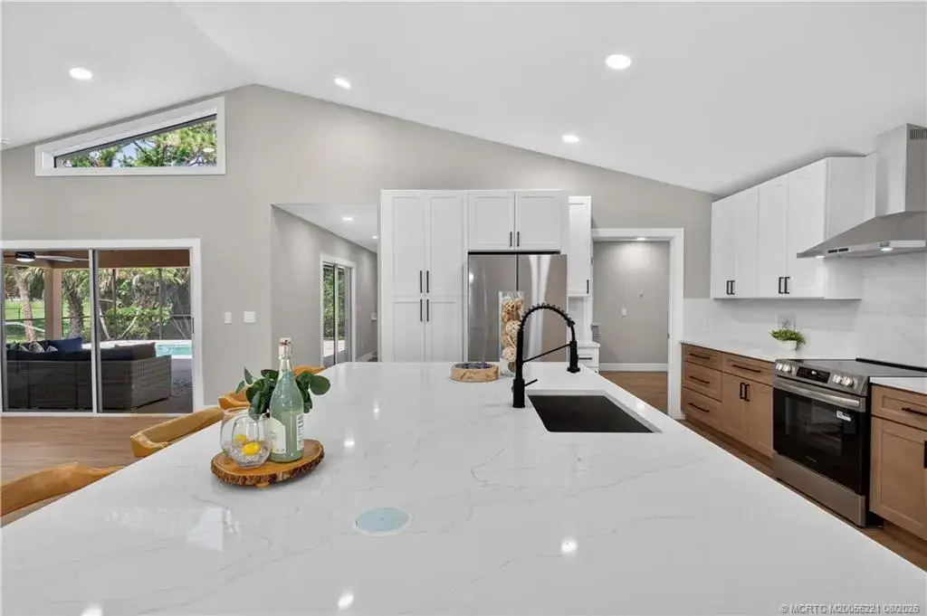 4101 Bimini Circle, Palm City