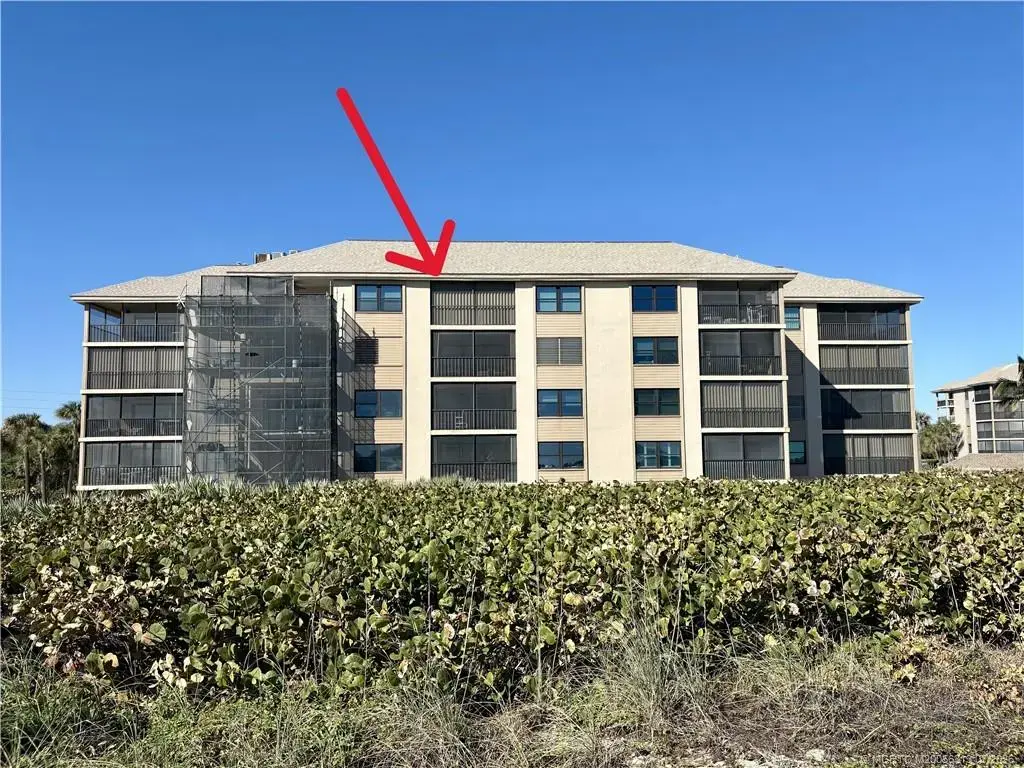2571 Ocean Boulevard 405, Stuart