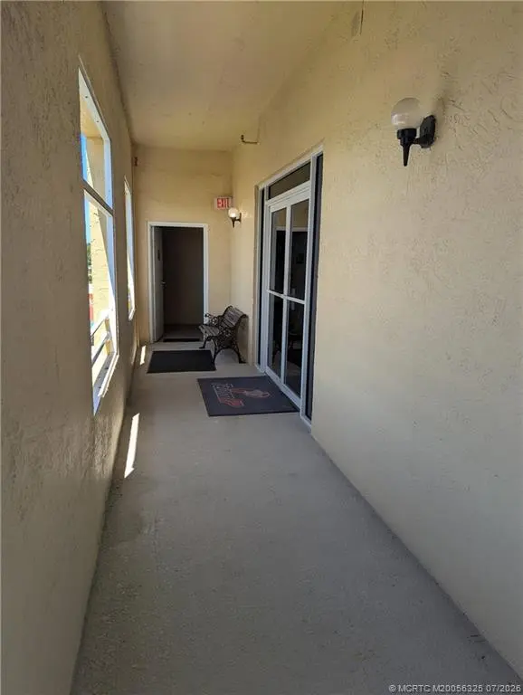 3 of 25 - 701 Federal Highway, Stuart, FL