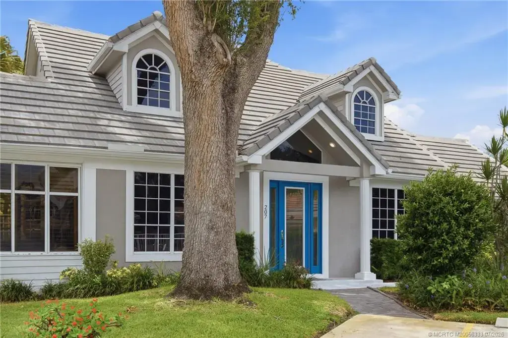 207 Woodsmuir Court, Palm Beach Gardens