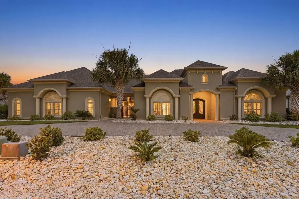 909 Bluffview Dr., Myrtle Beach