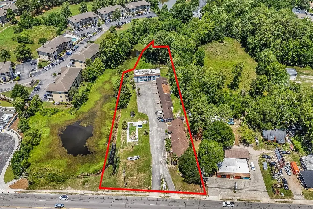1443 Highway 17, Little River