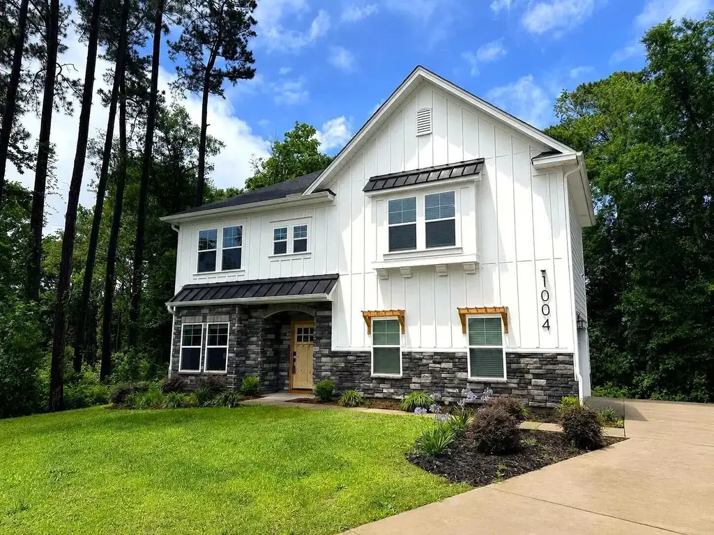 1004 Maccoa Dr., Conway