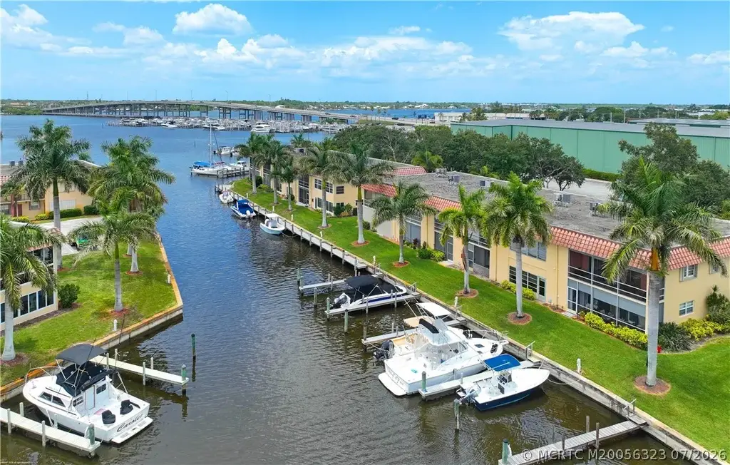 2600 Kanner Highway V7, Stuart