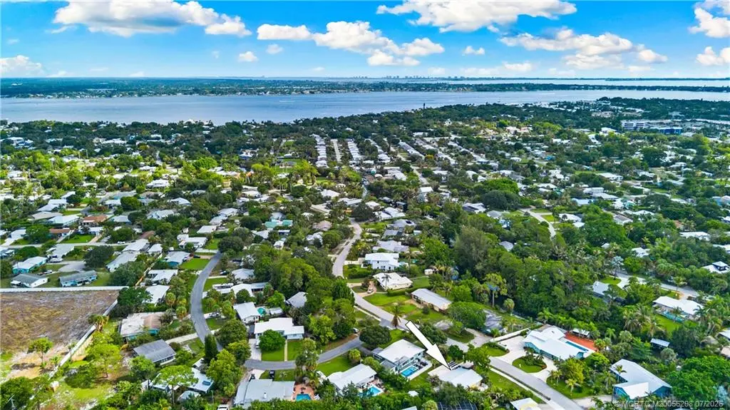 5 of 32 - 908 Krueger Parkway, Stuart, FL