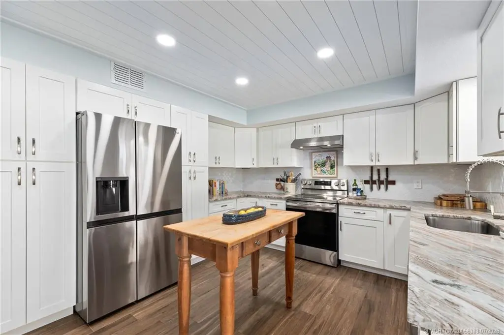 3 of 40 - 4304 Fairway, Stuart, FL