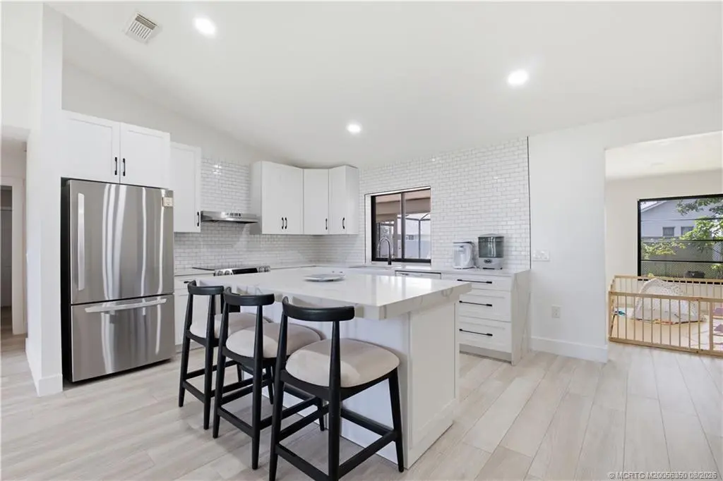 4 of 27 - 822 Cavern Avenue, Port St. Lucie, FL