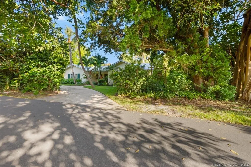 2 of 64 - 24/22 Via Lucindia Drive, Sewalls Point, FL
