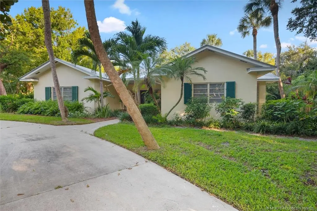 3 of 64 - 24/22 Via Lucindia Drive, Sewalls Point, FL