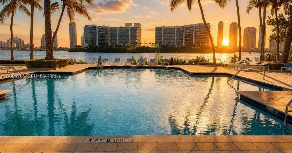 3105 184th 7102, Aventura
