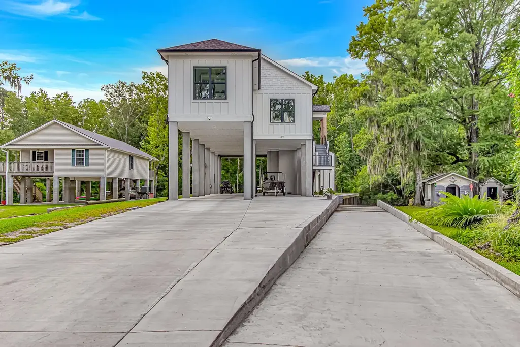 5854 Creekside Dr., Myrtle Beach