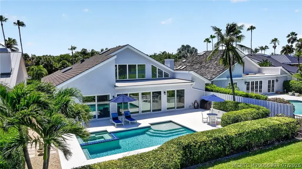 6943 Harbor Circle, Stuart