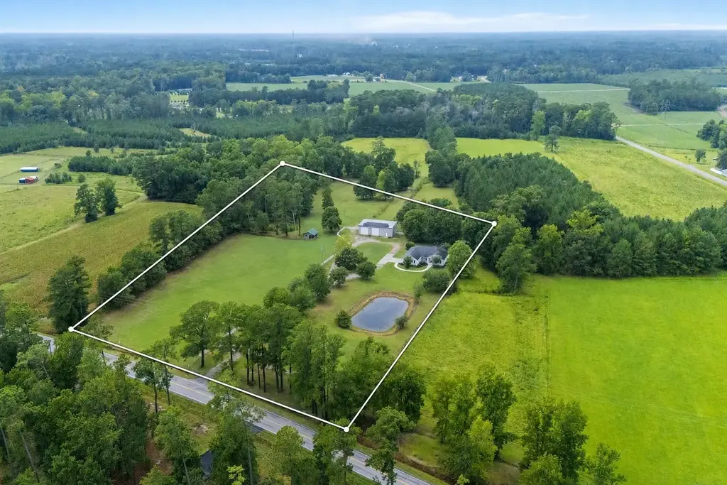 4337 Highway 65, Conway
