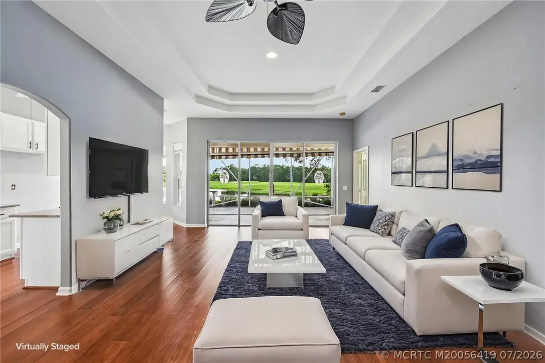 4516 Wandering Oak Court, Jensen Beach