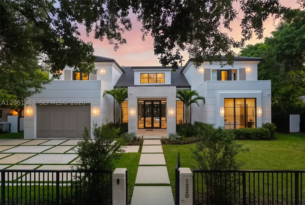 1220 Alhambra, Coral Gables