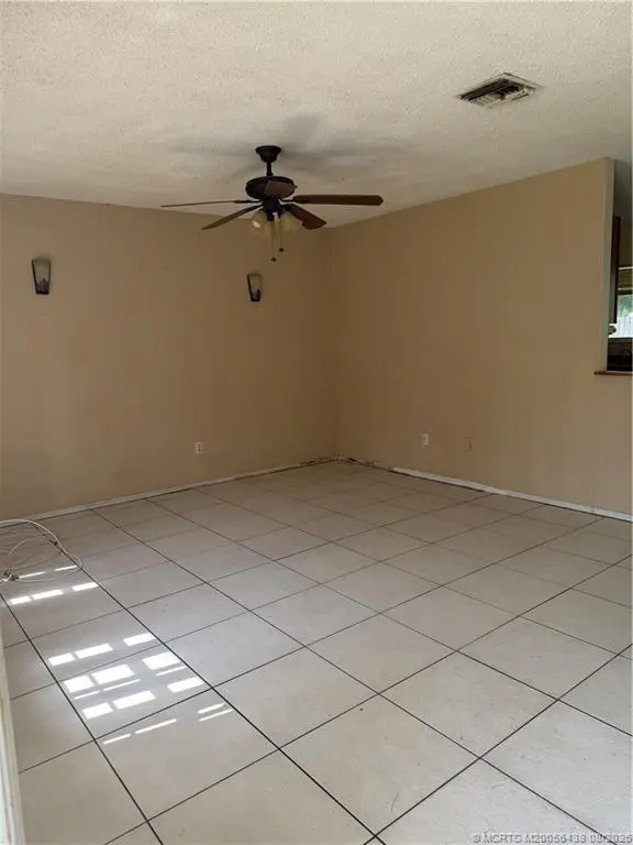 3 of 12 - 2470 University Terrace, Port St. Lucie, FL