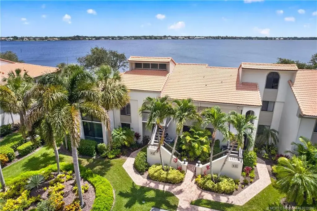 2568 Seagrass Drive 2a, Palm City