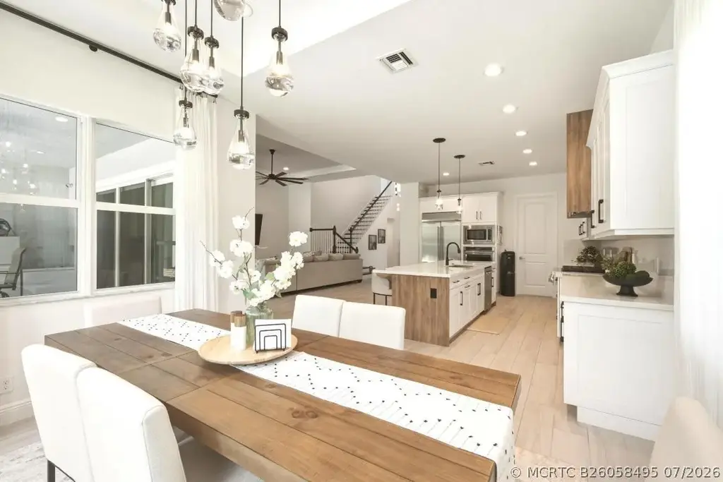 9264 Crestview Circle, Palm Beach Gardens