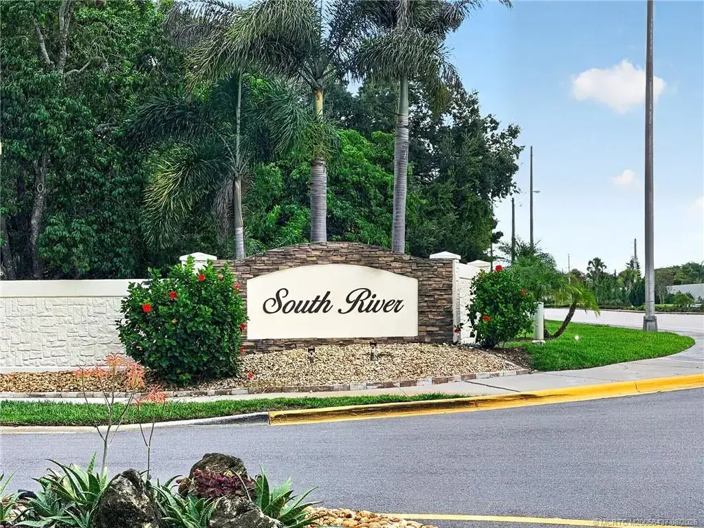 211 South River Drive 203, Stuart