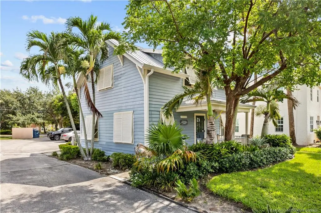 3 of 16 - 725 5th Street, Stuart, FL