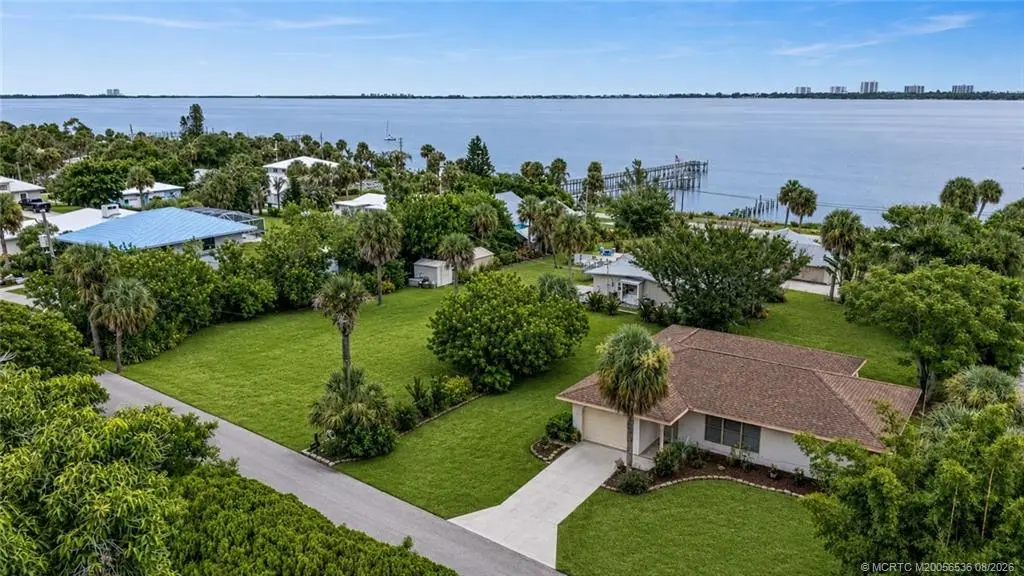 104 Sheridan Lane, Jensen Beach