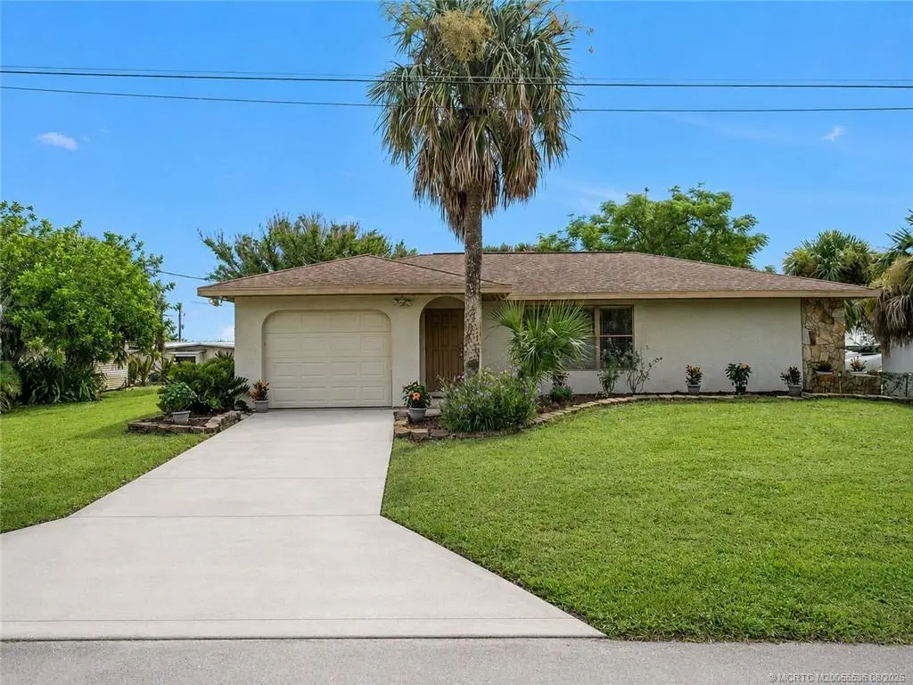 2 of 35 - 104 Sheridan Lane, Jensen Beach, FL