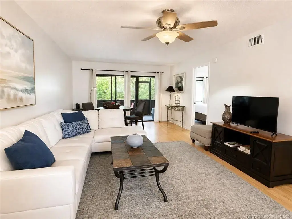 615 Oleander Street 103, Stuart