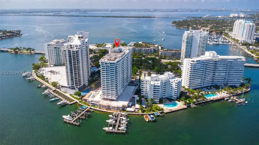 11 Island 906, Miami Beach