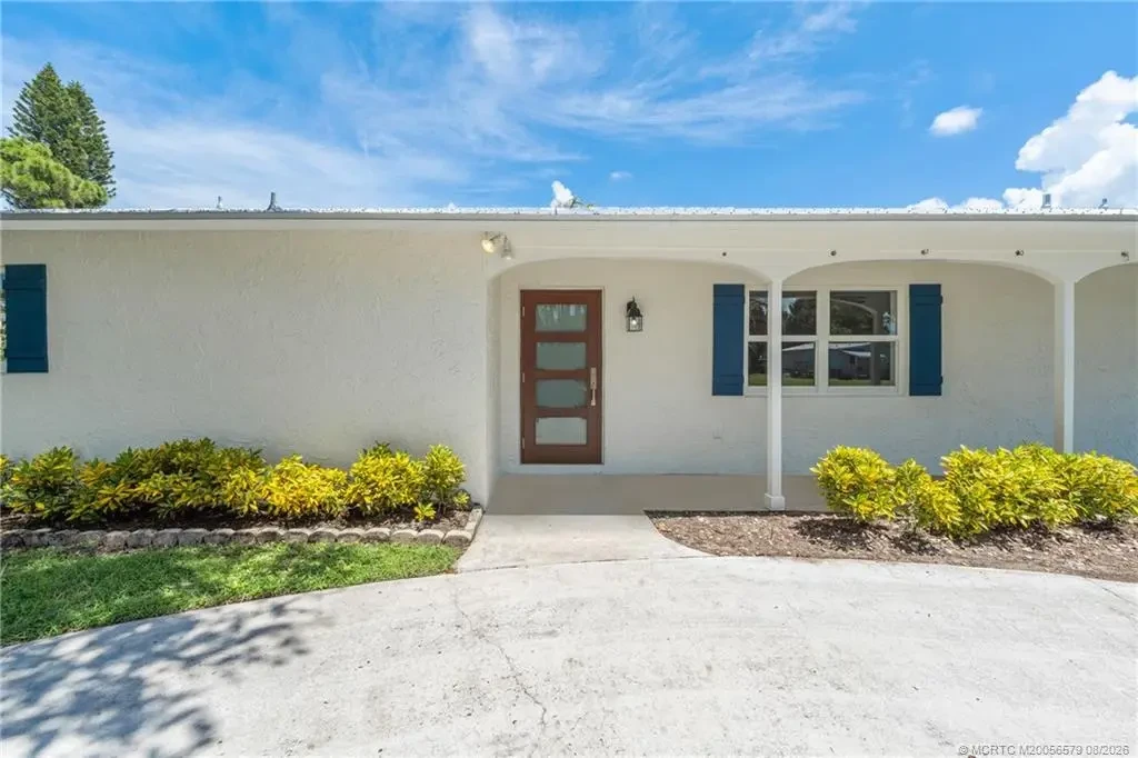 871 37th Terrace, Palm City