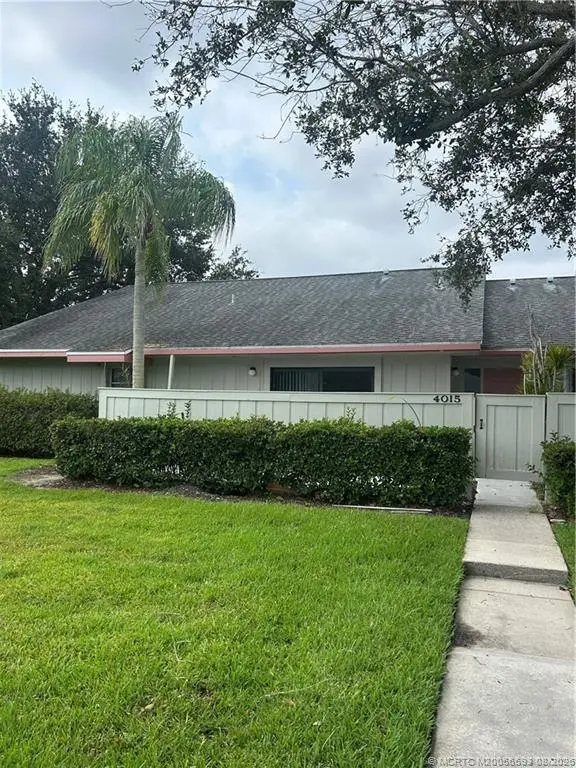 4015 Cinnamon Tree Circle, Jensen Beach