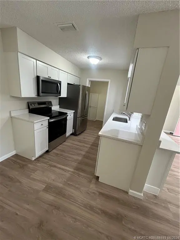 2 of 16 - 4015 Cinnamon Tree Circle, Jensen Beach, FL