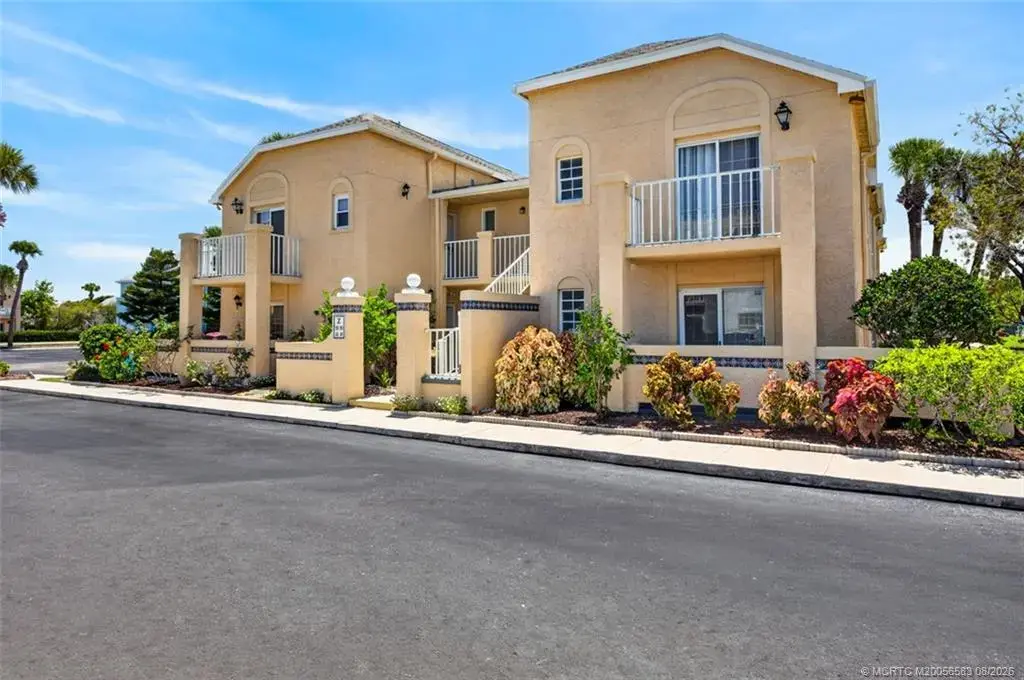 1627 Green Acres Circle Z203, Port St Lucie