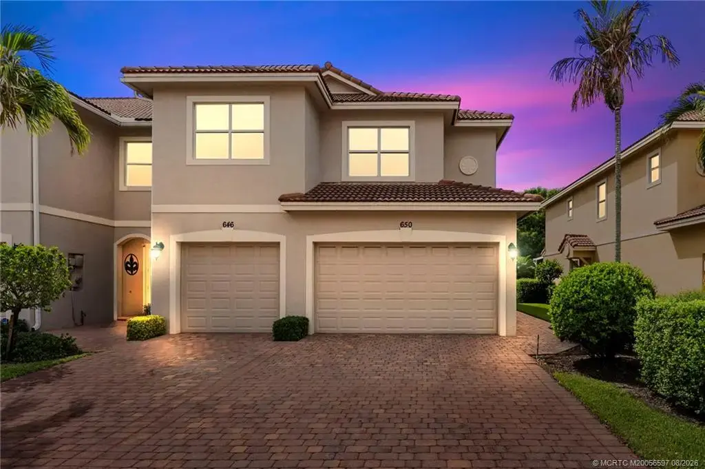 650 Glen Crest Way, Stuart