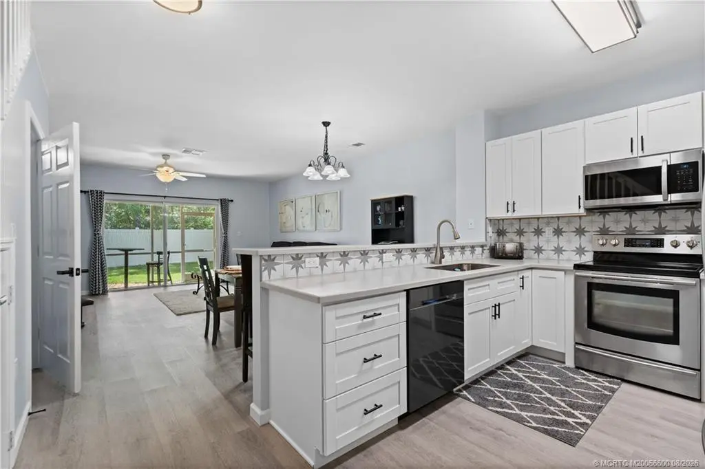 5 of 33 - 5012 Mariner Garden Circle, Stuart, FL