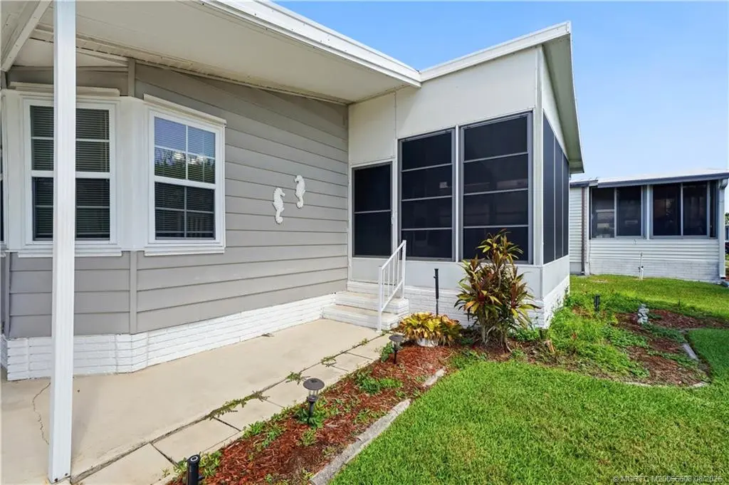 4 of 39 - 2917 Fiddlewood Circle, Fort Pierce, FL