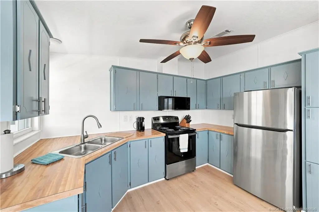 5 of 39 - 2917 Fiddlewood Circle, Fort Pierce, FL
