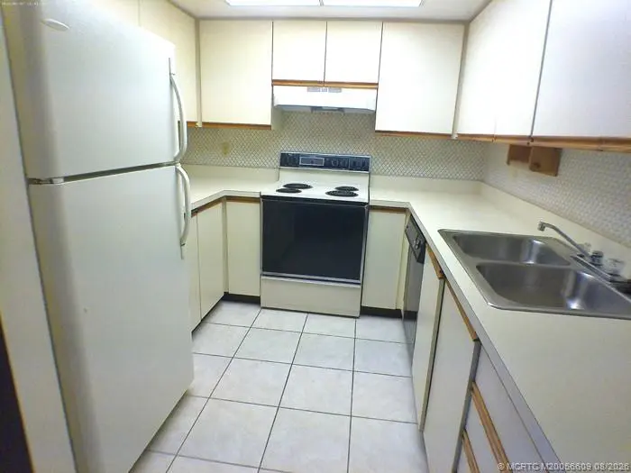 3 of 37 - 331 South River Drive 204, Stuart, FL