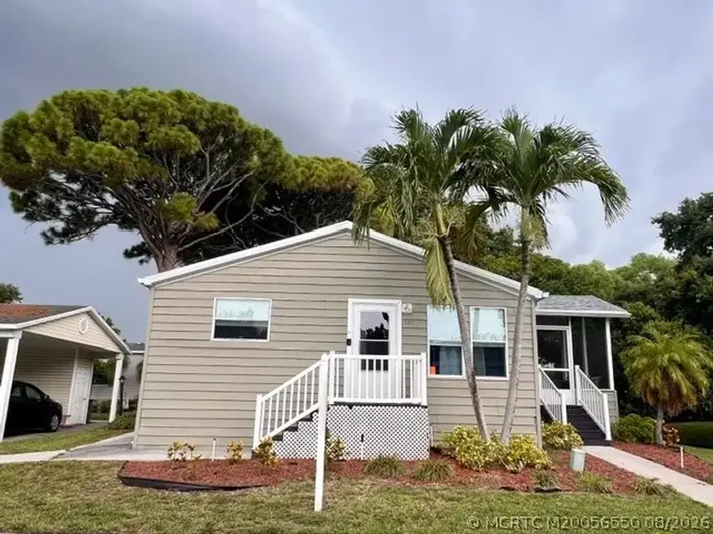 2555 Pga Boulevard 103, Palm Beach Gardens